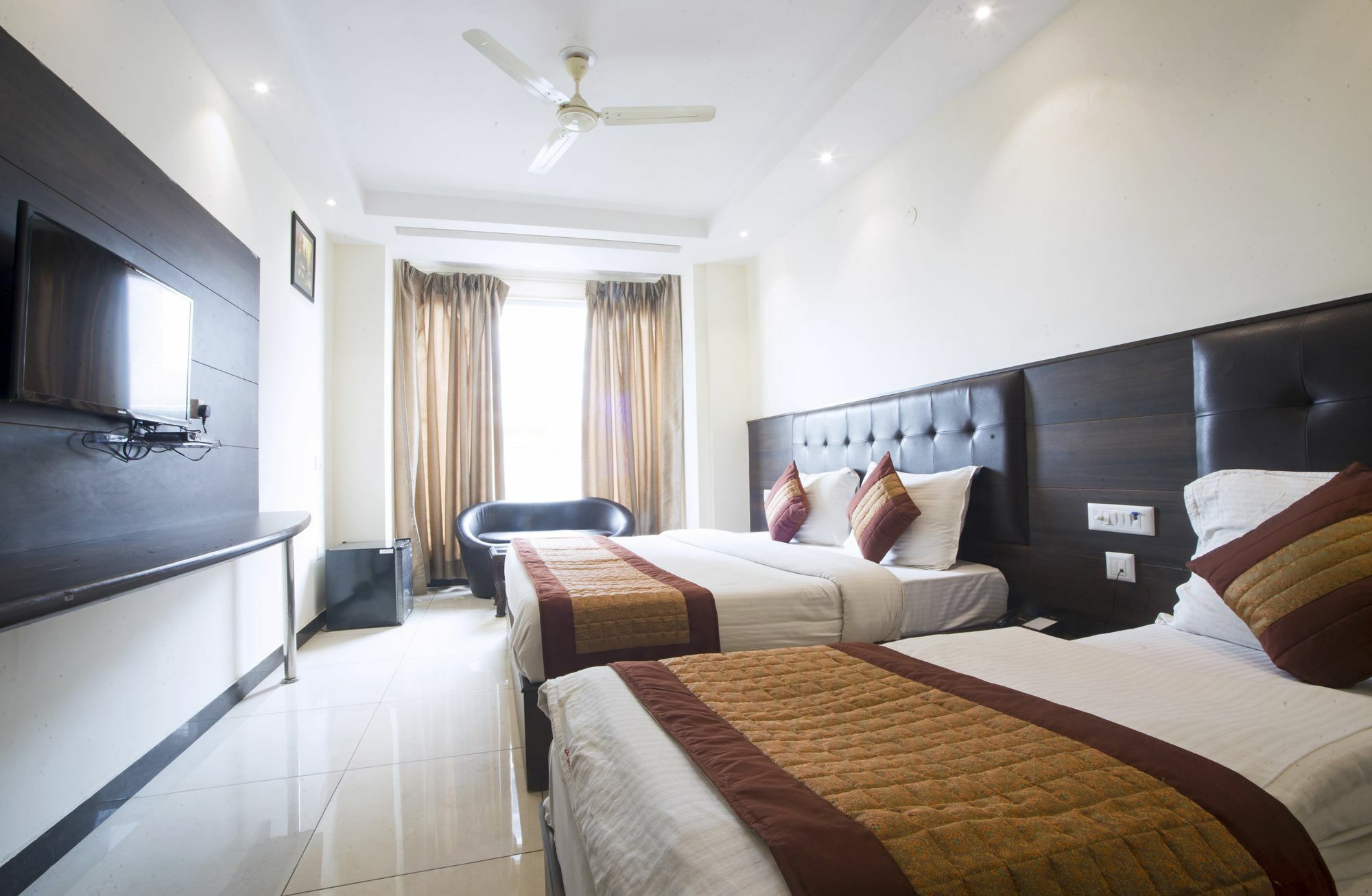Fabexpress Le Continental Paharganj New Delhi Otel Dış mekan fotoğraf